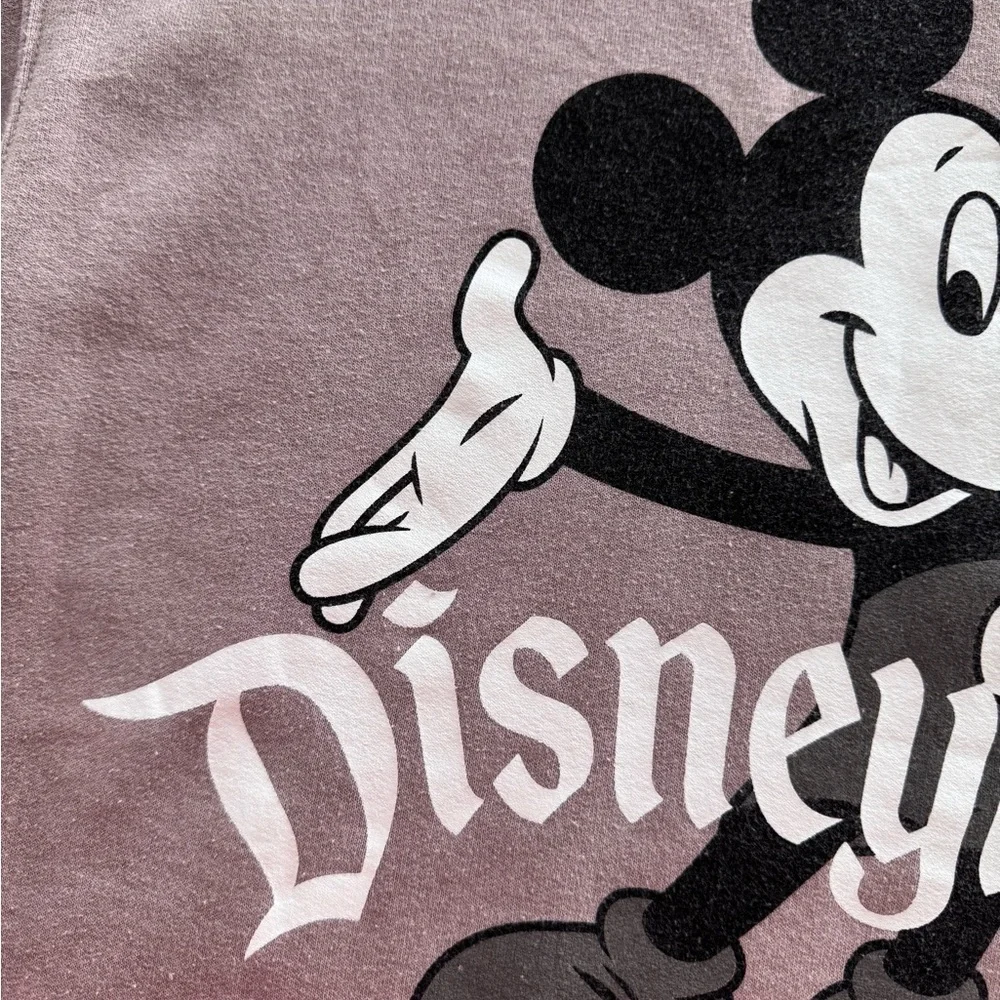 Unisex Disneyland Parks Vintage Classic Mickey Grey Crewneck Sweatshirt Size M
